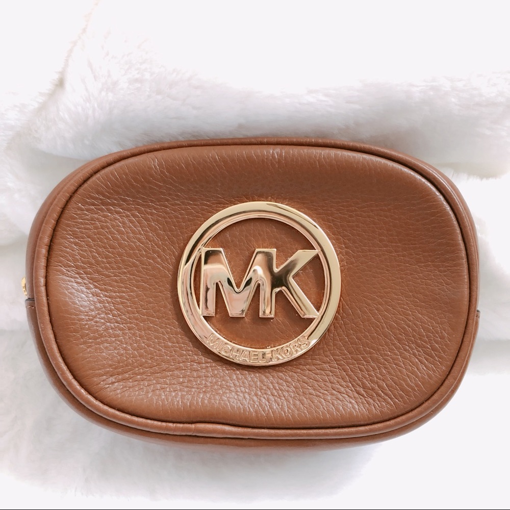 Michael Kors makeup cosmetics purse tan leather